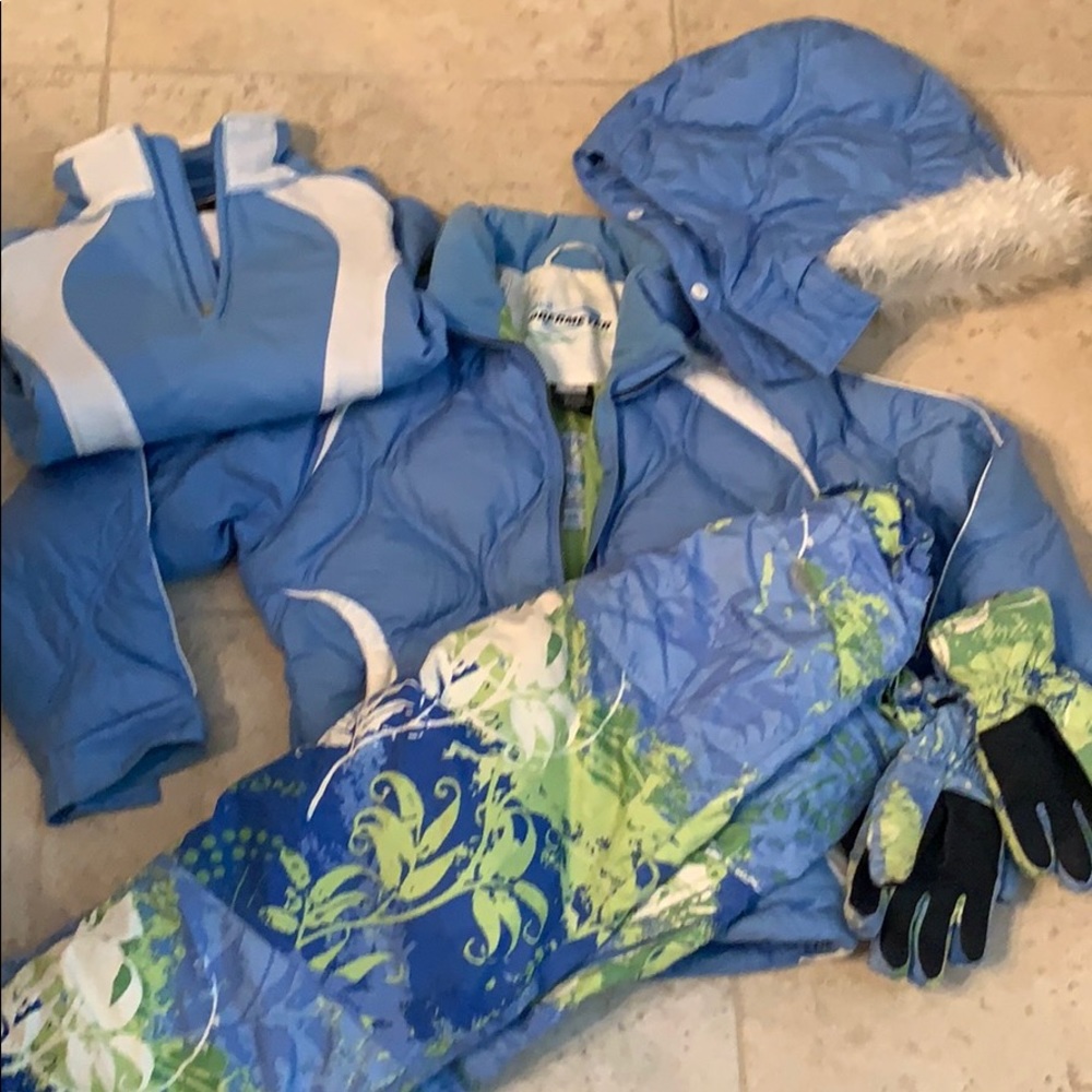 Junior girls matching ski set